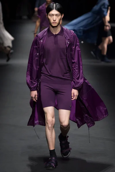 Look 20